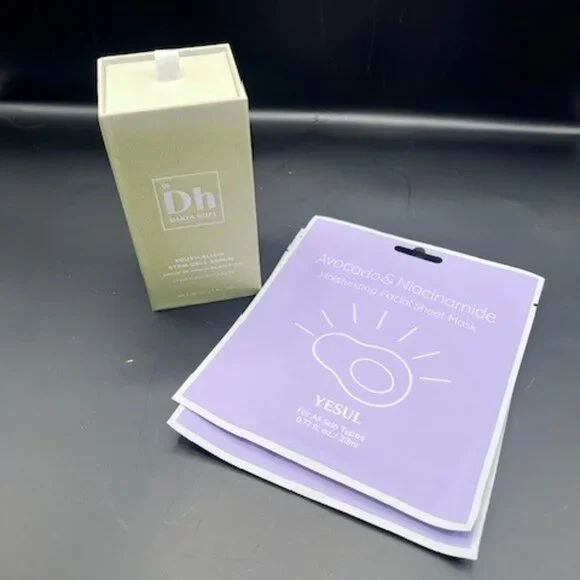 New Year's Eve Show Bundles - Pick 1 Beauty Bundle and get TWO Jewelry Items! - Picture 7 of 16